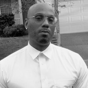 lfl equity derric thompson 320x320 1